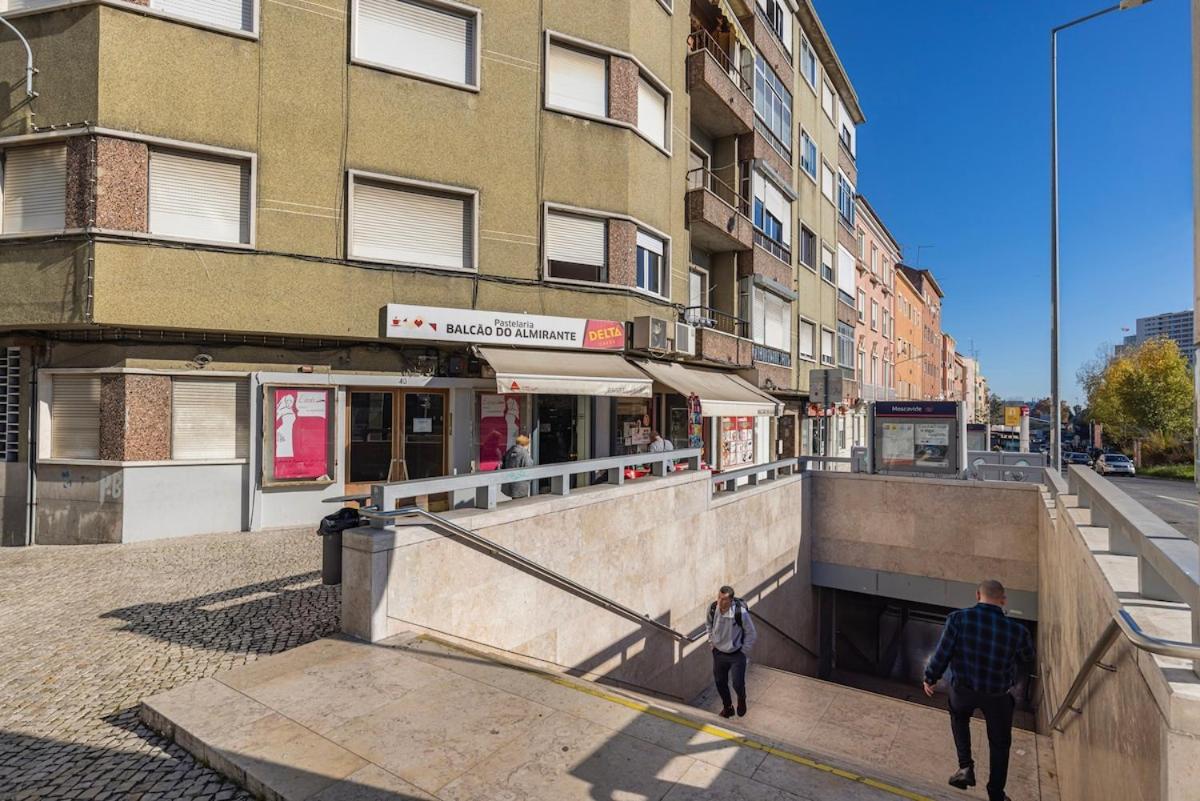 New By The Metro Lissabon
